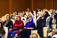 سخنرانی درباره پیشگیری از بیماریهای قلبی عروقی در خانه سلامت شهرداری تهران توسط دکتر اکبر نیک پژوه